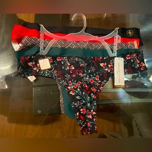Adrienne Vittadini 5 Panties NWT XL thongs